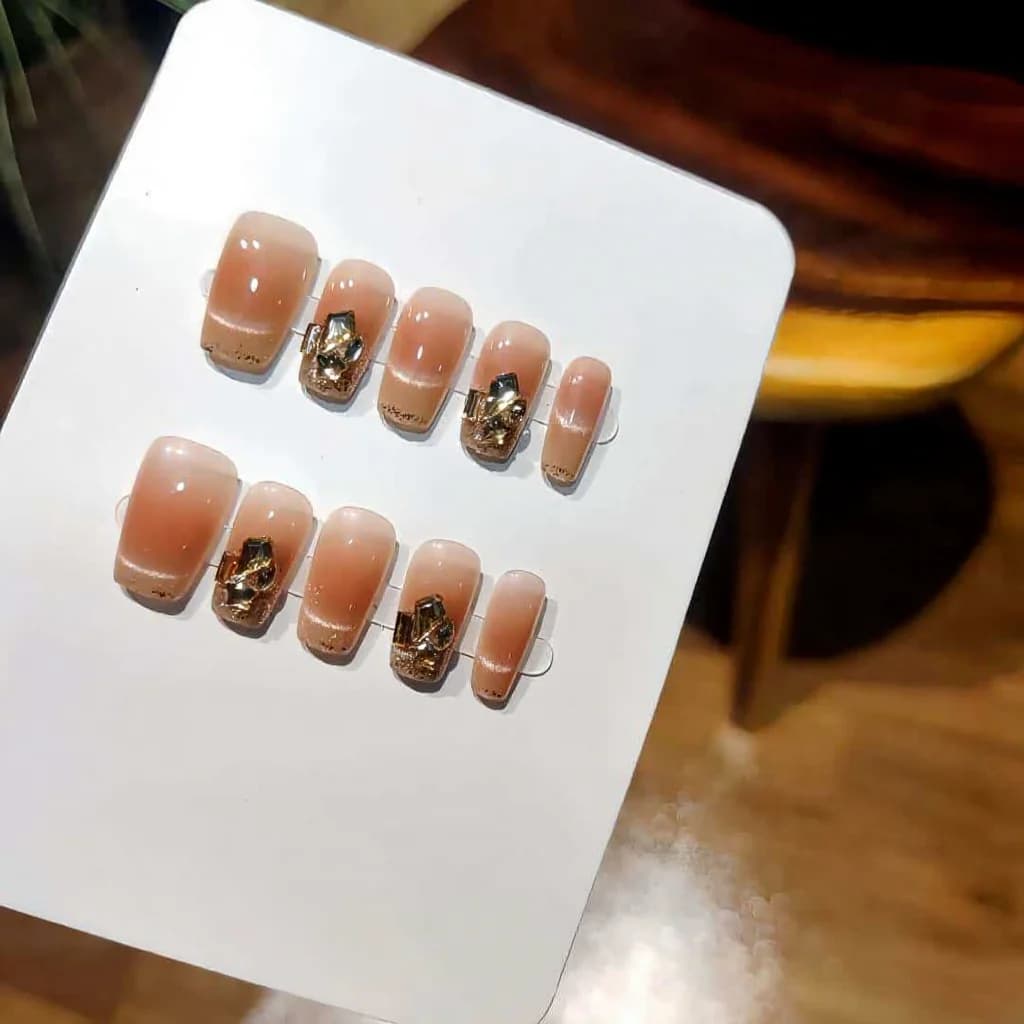 Noktice na lijepljenje Cat Eye Blush s kristalima, kratki coffin, 30 komada