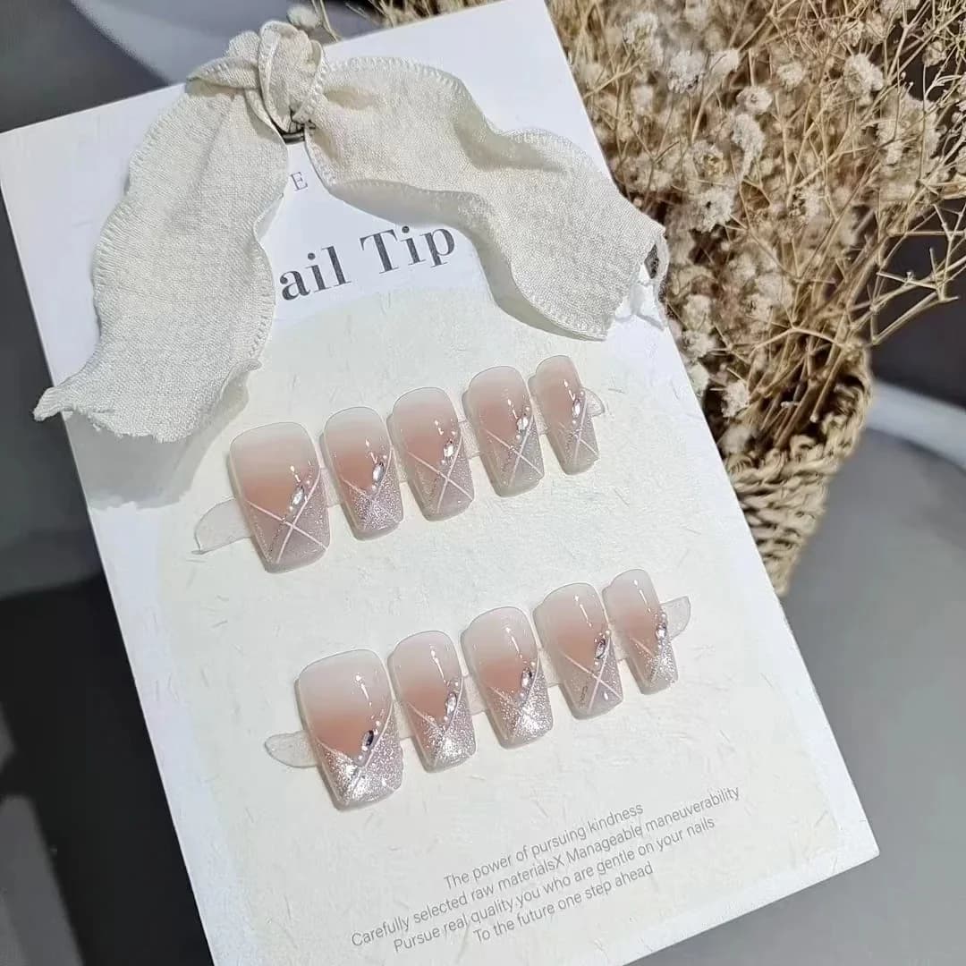 Cat Eye umjetni nokti, kratki oblik lijesa, nježno ružičasti, slatki stil, 10 komada
